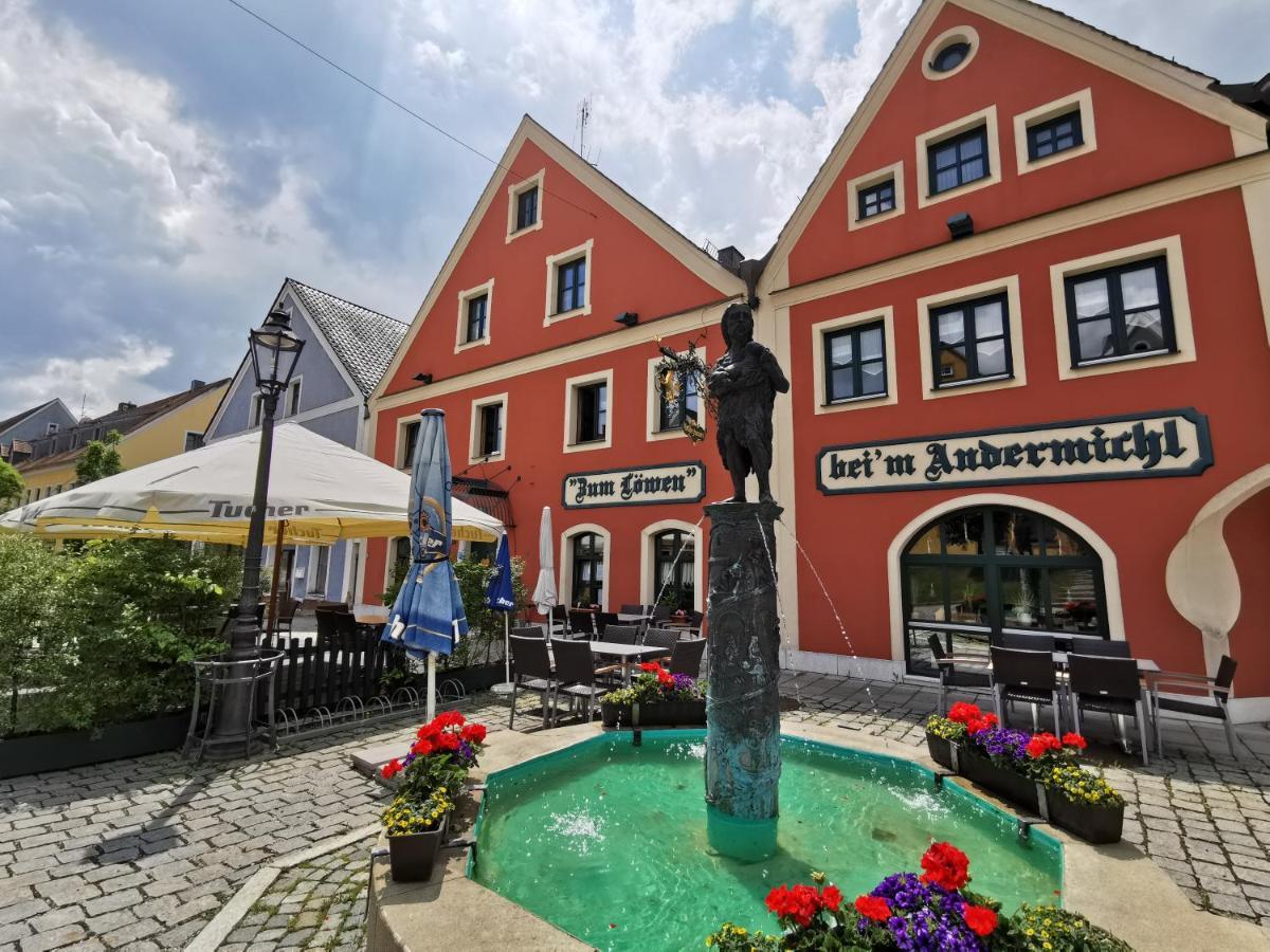 Hotel Gasthof Zum Loewen Velburg Dış mekan fotoğraf