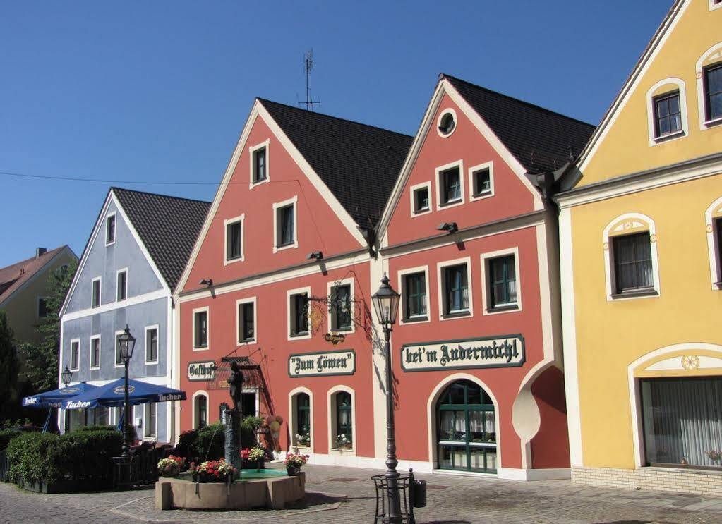 Hotel Gasthof Zum Loewen Velburg Dış mekan fotoğraf